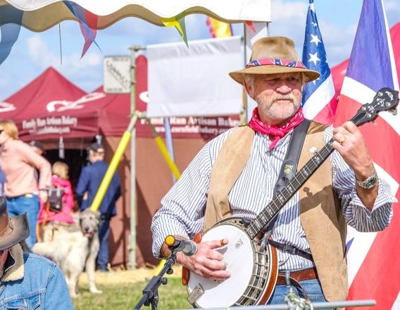 Musician performing at Thame Food Festival