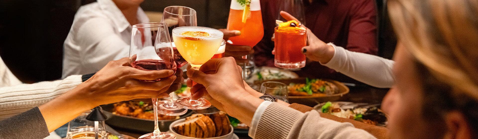 Salle du restaurant ONE Dine avec vue sur New York