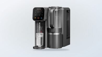 Sistema Waterdropfilter M6H de ósmosis inversa sobre una encimera
