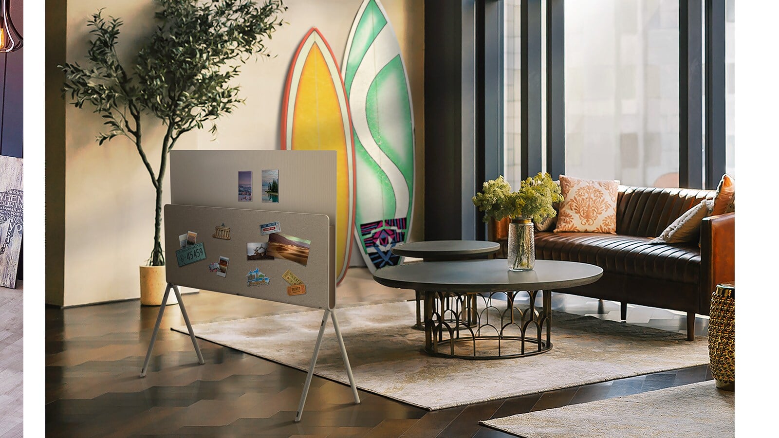 Vista posterior del diseño de la pantalla LG OLED Objet Collection Posé