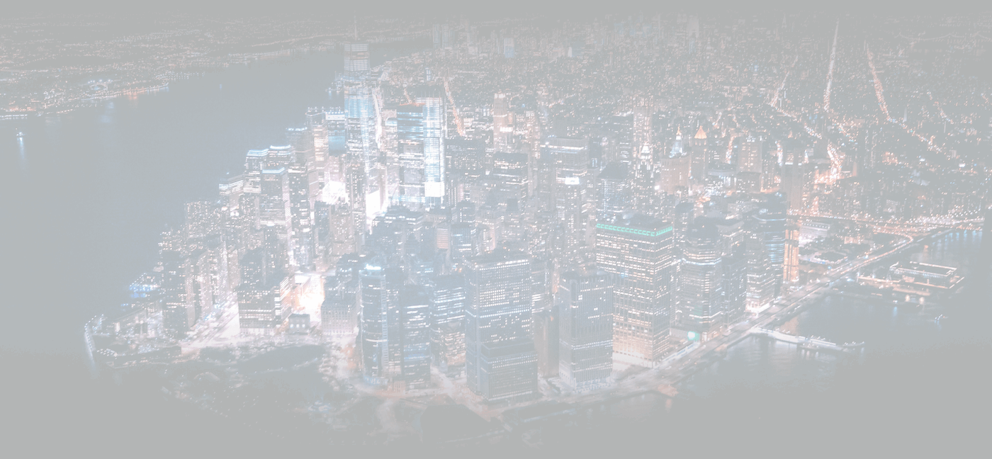Vue aérienne nocturne de Lower Manhattan depuis One World Observatory